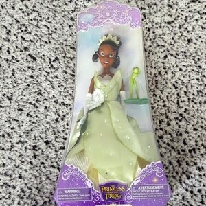 Disney Store The Princess and The Frog Tiana African American Barbie Doll NIB
